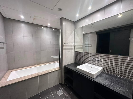 Corner Unit | Grand Living | Lake Views., picture 14
