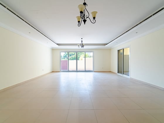 Available Now | Maid's Room | Shared Pool, picture 2