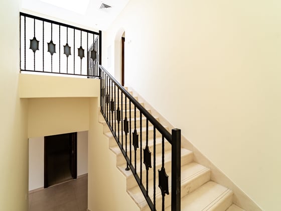 Available Now | Maid's Room | Shared Pool, picture 7