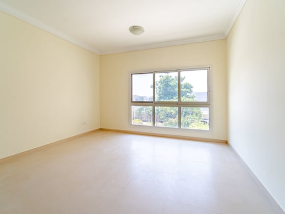 Available Now | Maid's Room | Shared Pool, picture 11