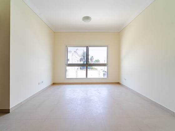 Available Now | Maid's Room | Shared Pool, picture 9
