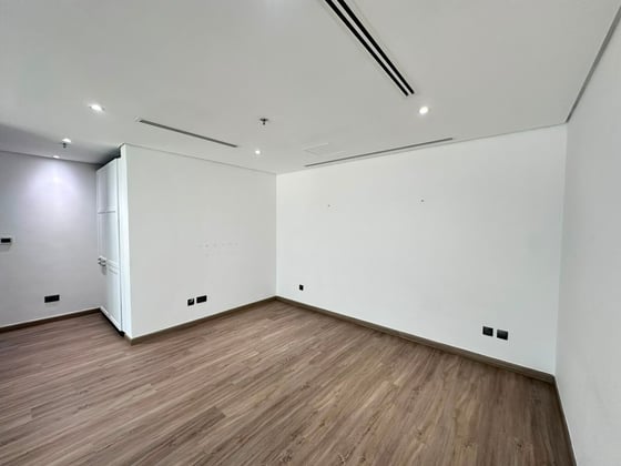 Corner Unit | Double Lake & Community View, picture 16