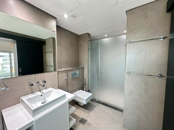 Corner Unit | Double Lake & Community View, picture 14