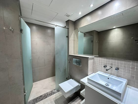 Corner Unit | Double Lake & Community View, picture 17