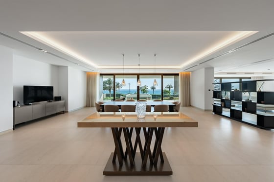Panoramic Sea & Sunset Views | Wrap Around Balcony, picture 1