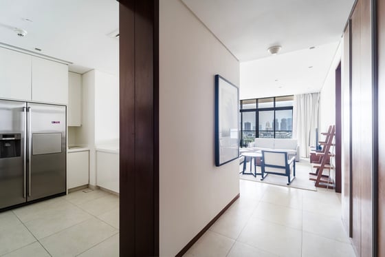 Full Golf Course Views | Furnished | Vacant Now, picture 2