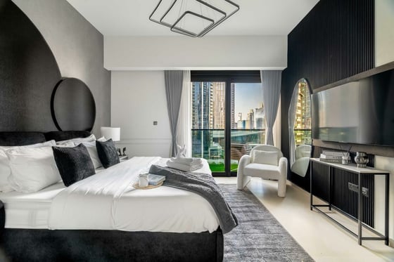 Burj Khalifa View | Fully Furnished | Vacant Soon, picture 5