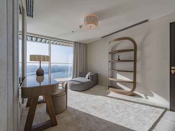 Luxurious Custom-Built Waterfront Penthouse, picture 14