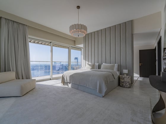 Luxurious Custom-Built Waterfront Penthouse, picture 12