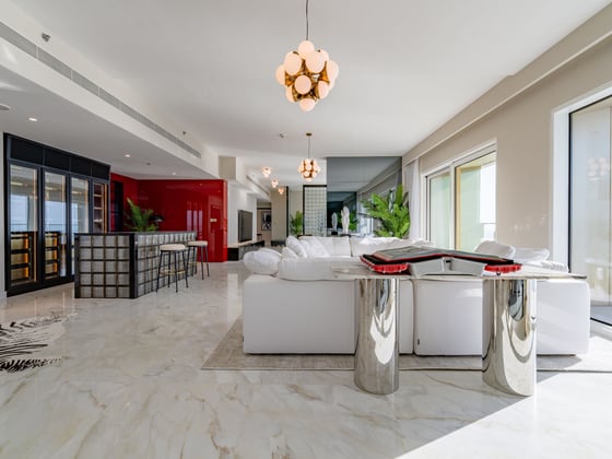 Luxurious Custom-Built Waterfront Penthouse, picture 8