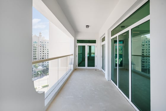 Fully Upgraded | Burj Al Arab & Sea View | Vacant, picture 14
