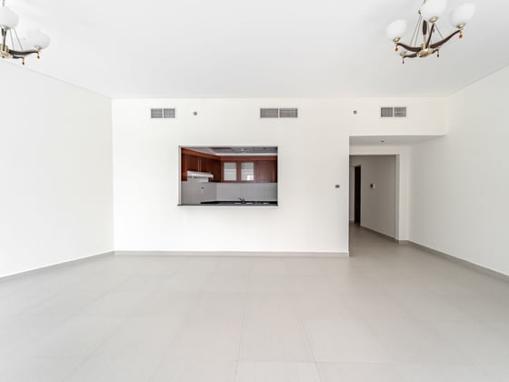Prime Investment Opportunity | Near Metro | Vacant, picture 3