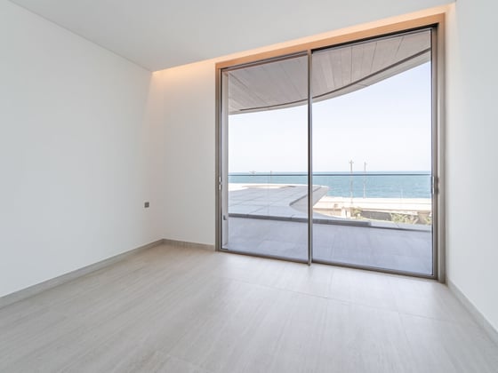 Luxury Living | Beach Front | Corner Unit, picture 7