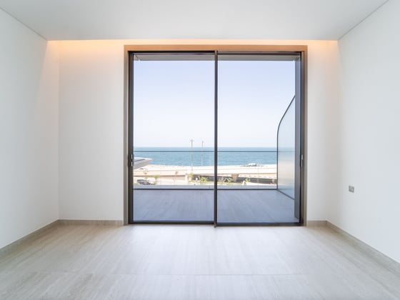 Luxury Living | Beach Front | Corner Unit, picture 9