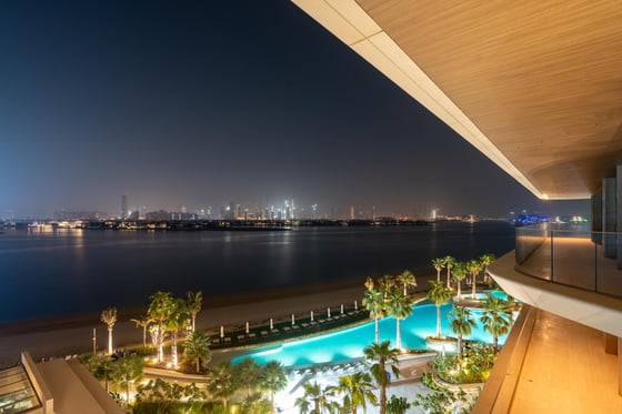 Ultra Luxury Residence | Panoramic Palm Views, picture 1