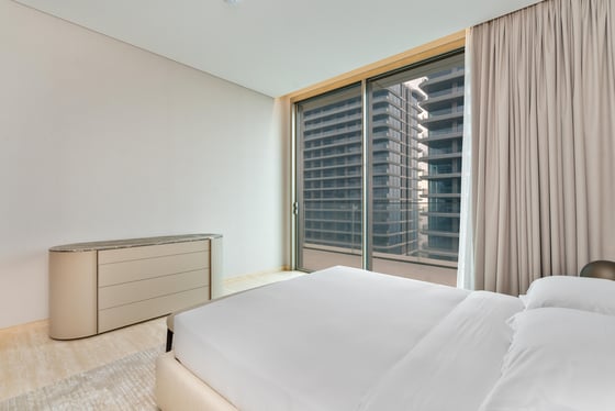 Panoramic Views | Luxury Living | Spacious, picture 16