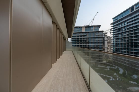 Panoramic Views | Luxury Living | Spacious, picture 28