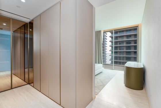 Panoramic Views | Luxury Living | Spacious, picture 11