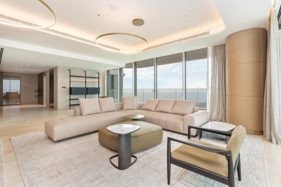 Panoramic Views | Luxury Living | Spacious, picture 4