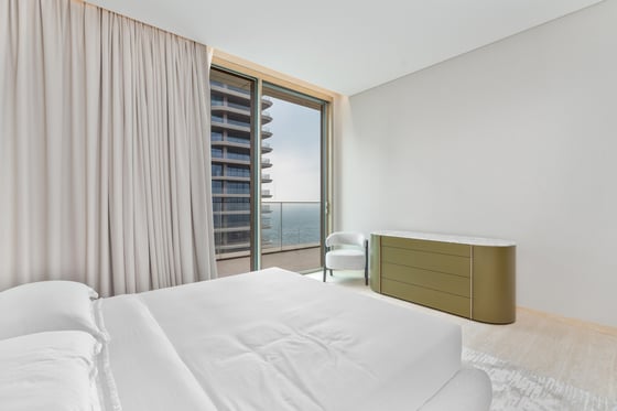 Panoramic Views | Luxury Living | Spacious, picture 14
