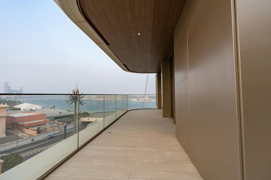 Panoramic Views | Luxury Living | Spacious, picture 26