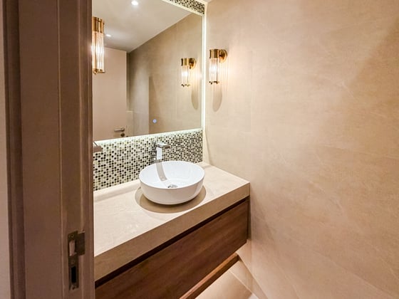 Fully Upgraded | Direct Pool Access | Vacant, picture 16