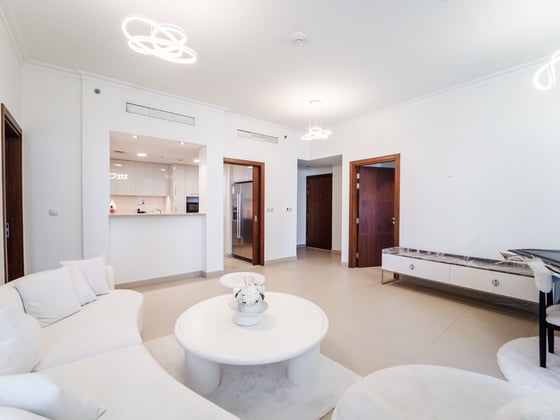 Spacious Layout | Fully Furnished | Vacant, picture 1