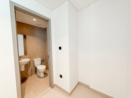 Vacant | Close to Pool and Park | Prime Location, picture 21
