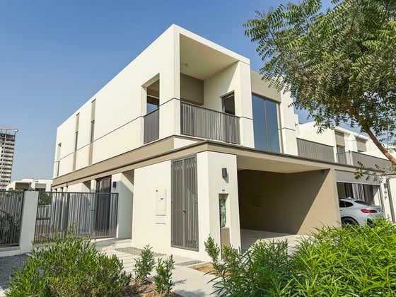 Vacant | Close to Pool and Park | Prime Location, picture 1