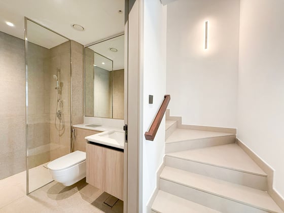 Vacant | Close to Pool and Park | Prime Location, picture 9