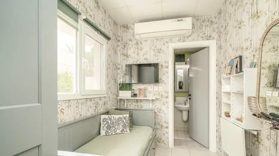 Priced to Sell | Extended | Internal Location, picture 20