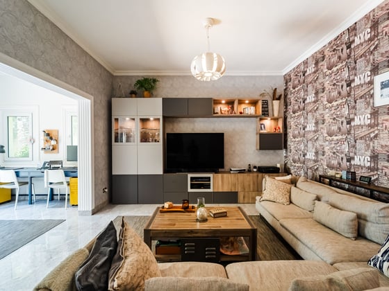 Priced to Sell | Extended | Internal Location, picture 6