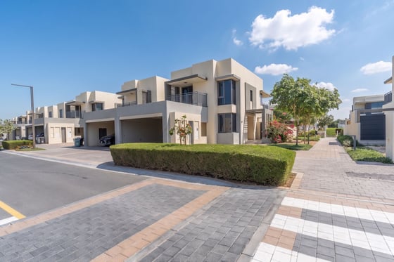 True Greenbelt | Corner | Motivated Seller, picture 1