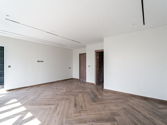 One of a Kind | Fully Upgraded | Vacant., picture 14