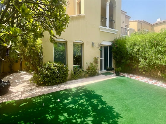 Best Priced | Upgraded 2-BR + Study | Single Row, picture 9