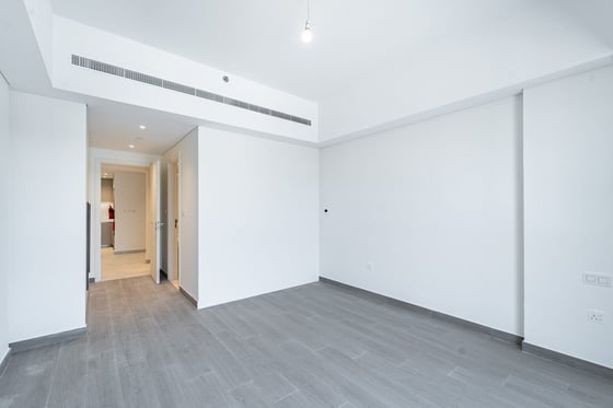 Elegant 4BR | Spacious Layout | Premium Living, picture 13