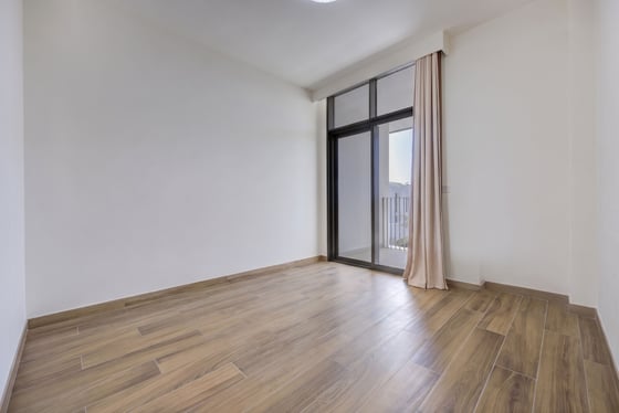 Elevated | Corner | Panoramic Skyline Views, picture 12
