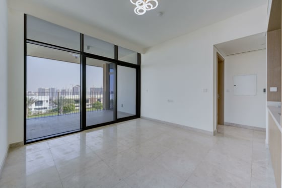 Elevated | Corner | Panoramic Skyline Views, picture 14