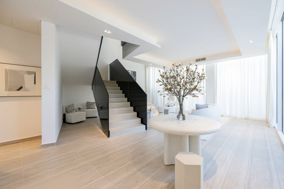 Luxury | Private Pool | Lift | Brand New | Vacant, picture 1