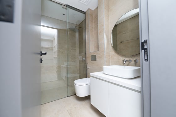 Luxury | Private Pool | Lift | Brand New | Vacant, picture 9