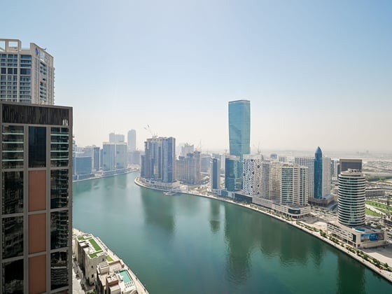 Refined Waterfront Apartment in Business Bay, picture 13