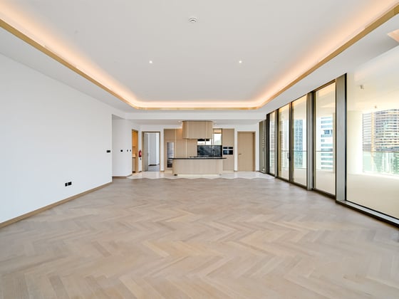 Refined Waterfront Apartment in Business Bay, picture 3