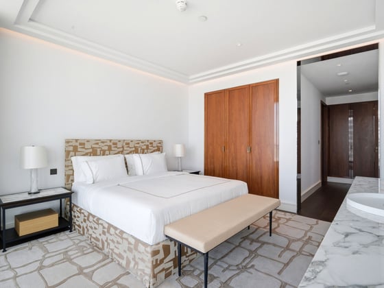 Exquisite Waterfront Apartment by Dorchester Collection, picture 11