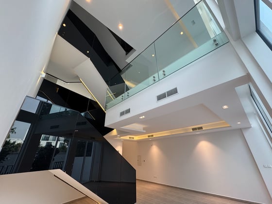 Prime Location | Private Rooftop Retreat, picture 4