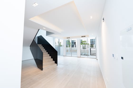 Prime Location | Private Rooftop Retreat, picture 1