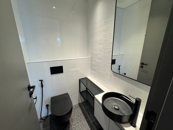 Prime Location | Private Rooftop Retreat, picture 6