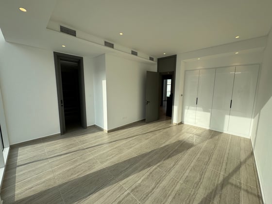 Prime Location | Private Rooftop Retreat, picture 13