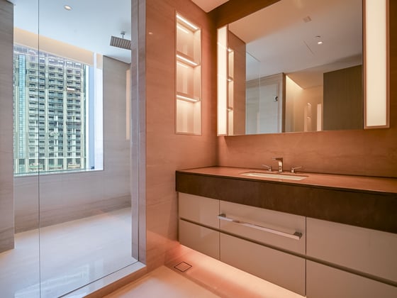 Refined Furnished Penthouse in Downtown Dubai, picture 17