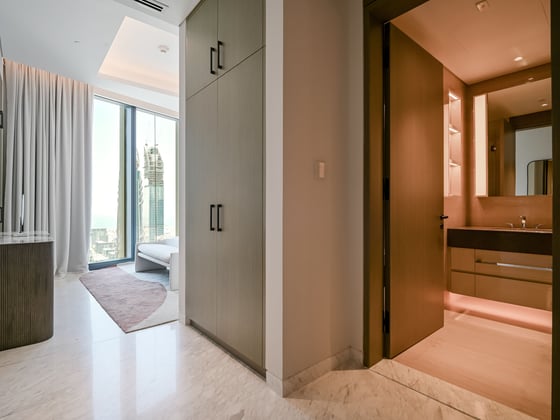 Refined Furnished Penthouse in Downtown Dubai, picture 19