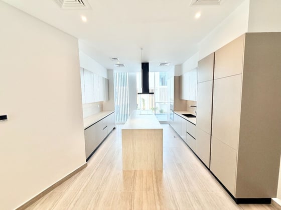 Ready to Move | Price & Cheques Negotiable | View Today, picture 5